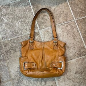 B. Makowsky Genuine Tan Leather Shoulder Bag